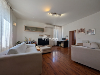 Ampio appartamento familiare con giardino - Pula - 81m2 + (220m2)