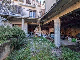 Taverna con cortile - Da ristrutturare - Rovigno - 84m2