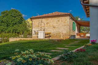 Barban, una bella casa in una posizione tranquilla