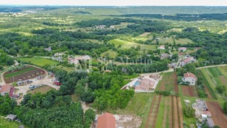 Gimino, dintorni - bel terreno in un piccolo villaggio