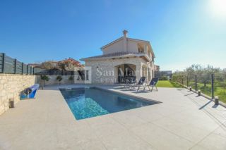 NOVIGRAD - NUOVA CASA MODERNA CON PISCINA