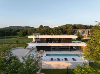 Istria, Grisignana – Moderna casa di design ai margini del paese