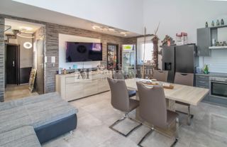 POREČ, Appartamento con 2 camere da letto vicino al mare