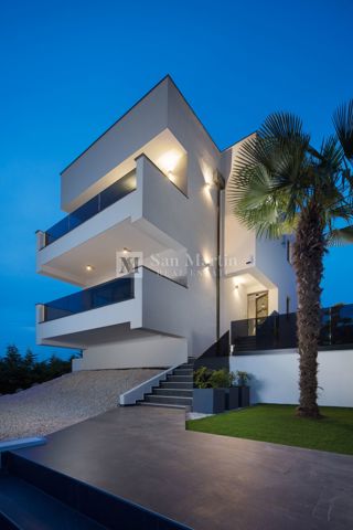 Dintorni di Parenzo, bellissima villa di lusso con piscina