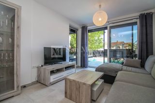 Parenzo, dintorni – bellissimo appartamento moderno con piscina