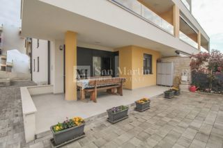 NOVIGRAD, NUOVO APPARTAMENTO PIANO TERRA 2 CAMERE DA LETTO