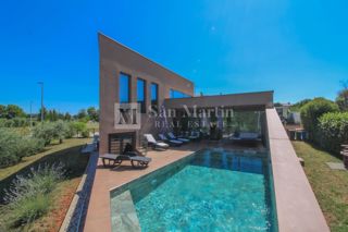 NOVIGRAD, Casa moderna con piscina
