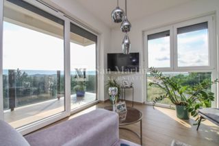 Parenzo, dintorni – appartamento di lusso con vista mare