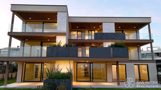 Novigrad, Istra: Appartamento arredato in edificio di nuova costruzione, subito abitabile