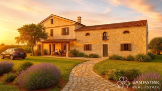 Stanzia storica con grande potenziale turistico, vista mare