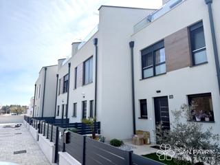 Casa con piscina in posizione richiesta a Poreč, ideale per affitto turistico