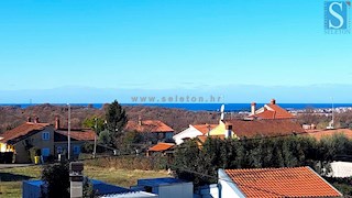 Poreč-Parenzo - nuovo appartamento di 66 m2, 2° piano, vista mare, ASCENSORE, 2 posti auto