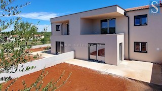 Poreč-Parenzo - dintorni, nuovo appartamento di 72 m2, 2 camere da letto, 2 posti auto