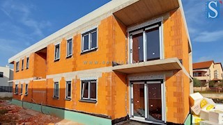 Nuovo appartamento di 66 m2 a Poreč-Parenzo, 1° piano - in costruzione