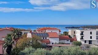Poreč-Parenzo, appartamento di 127 m2 in vendita con vista mare, a 500 m dal mare