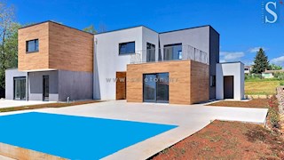 Nuova e moderna casa bifamiliare con piscina nelle vicinanze di Poreč-Parenzo