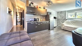 Funtana, appartamento arredato di 41 m2 con vista mare