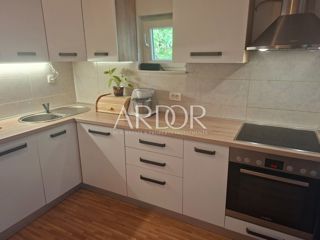 Appartamento Sroki, Viškovo, 65m2