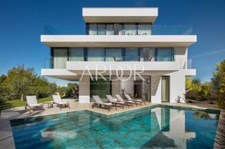 Villa Zadar, 360m2