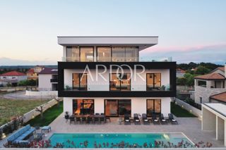 Villa Centar, Pula, 470m2