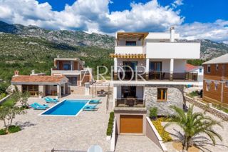 Casa Seline, Starigrad, 388m2