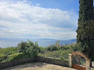 OPATIJA, villa storica con ampio giardino e vista sul mare