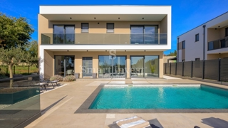 Casa Smoljanci, Svetvinčenat, 200m2