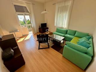 LAURANA - CENTRO, confortevole appartamento con parcheggio e vista mare