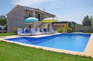 ISTRIA - PARENZO, Casa in pietra d'Istria ristrutturata con piscina, in vendita