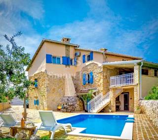 ISOLA DI KRK, Incantevole casa in pietra con piscina, in vendita