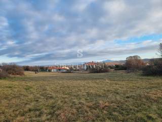 ISTRIA - LABIN, terreno edificabile a 7 km dal mare