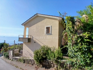 ABBAZIA, Casa indipendente con vista mare vicino al centro e al mare, in vendita
