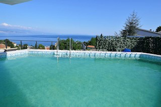 OPATIJA - CENTER, Luxury villa with 6 apartment and sea view