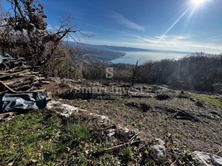 ABBAZIA - BREGI, terreno edificabile di 5208 m2 con vista mare