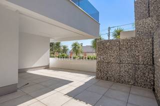 ABBAZIA, appartamento in complesso con piscina