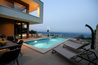 RIVIERA DI ABBAZIA, moderna nuova villa con piscina e vista mare