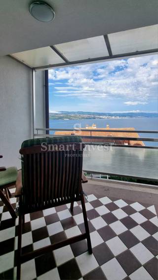 ABBAZIA, trilocale con vista mare e garage, in vendita