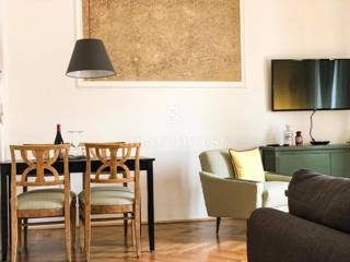 ABBAZIA - CENTRO, due appartamenti ristrutturati in villa storica, a 50 m dal mare