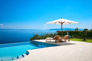 IČIĆI, villa esclusiva con piscina e vista panoramica sul mare
