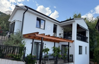 LAURANA, casa completamente ristrutturata con vista mare