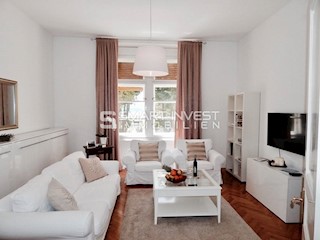 ISTRIA - PULA, Renovated apartment in Austro-Hungarian villa