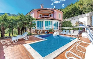 OPATIJA, 5-bedrooms villa with sea view, surrounded by greenery