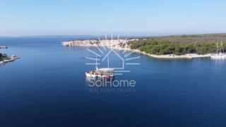 Pag, Šimuni, terreno edificabile con vista sul mare.