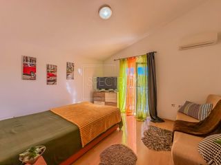 Cittanova, appartamento con vista mare e città