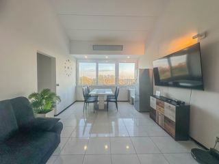 Zona Cittanova, appartamento ristrutturato con vista mare aperta