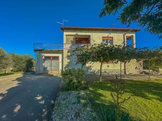 Zona Buie, casa indipendente con ampio cortile
