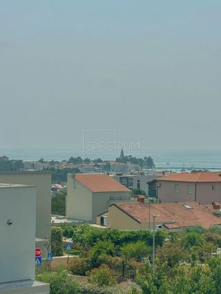 Cittanova, moderna casa a schiera con vista mare