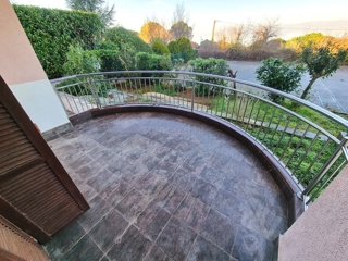 Malinska, appartamento al piano terra vicinissimo al mare!