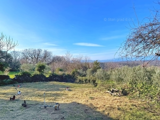 Dobrinj, terreno edificabile con vista mare!