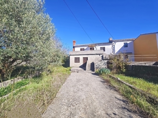 Šilo, casa da ristrutturare in posizione tranquilla!